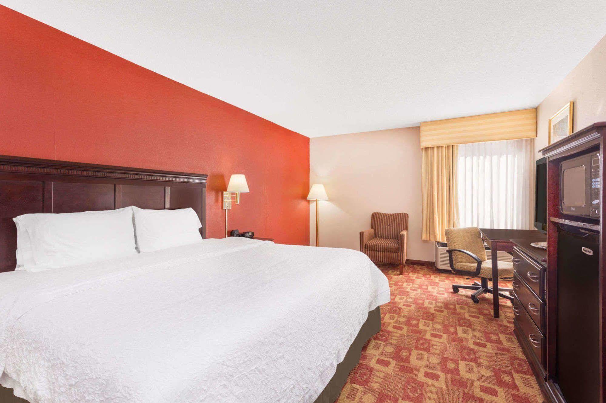Rome Inn And Suites Экстерьер фото