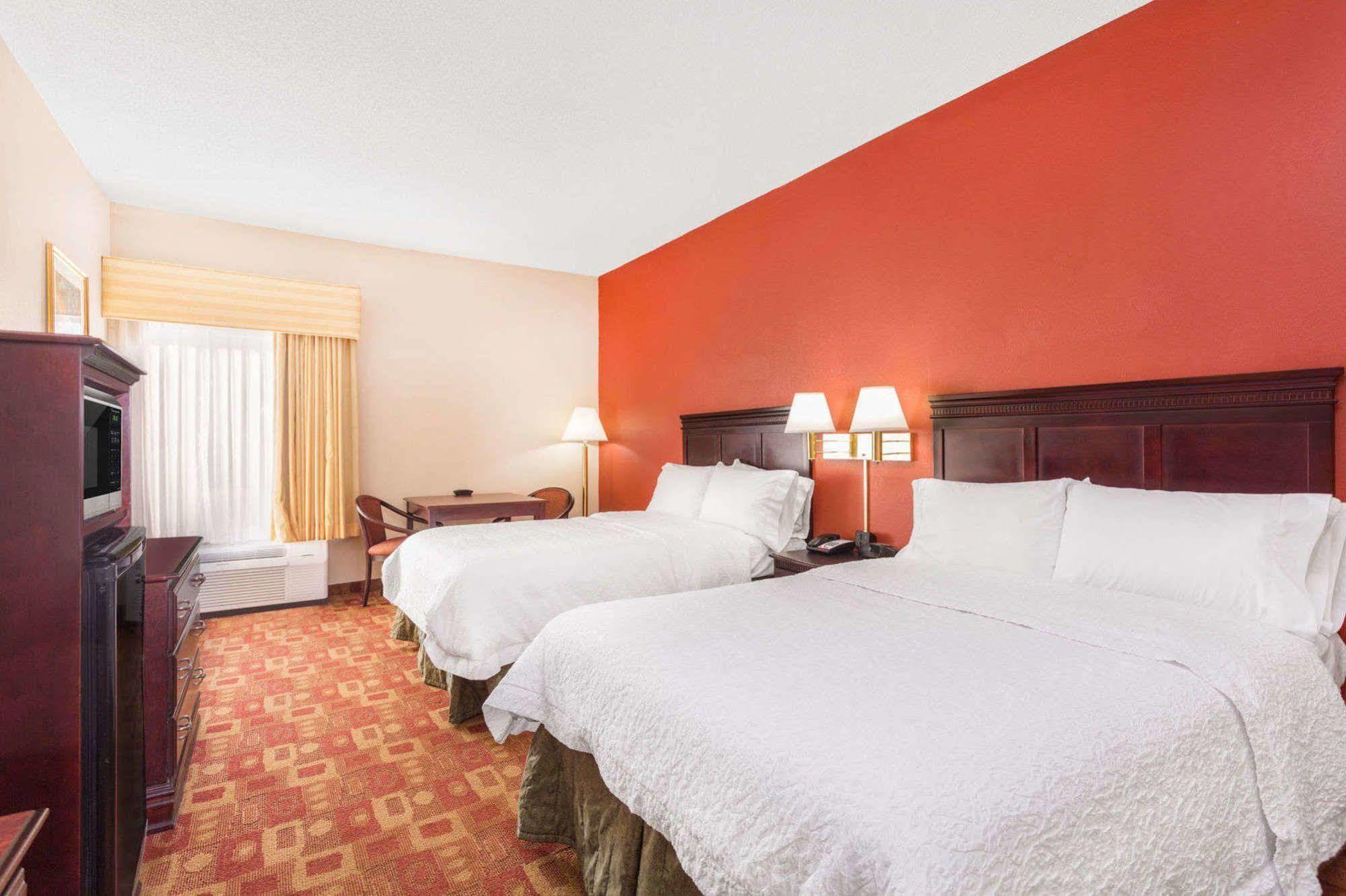 Rome Inn And Suites Экстерьер фото