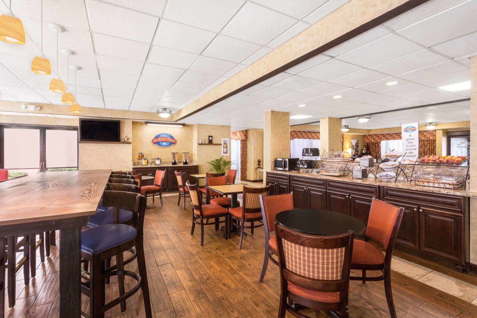 Rome Inn And Suites Экстерьер фото